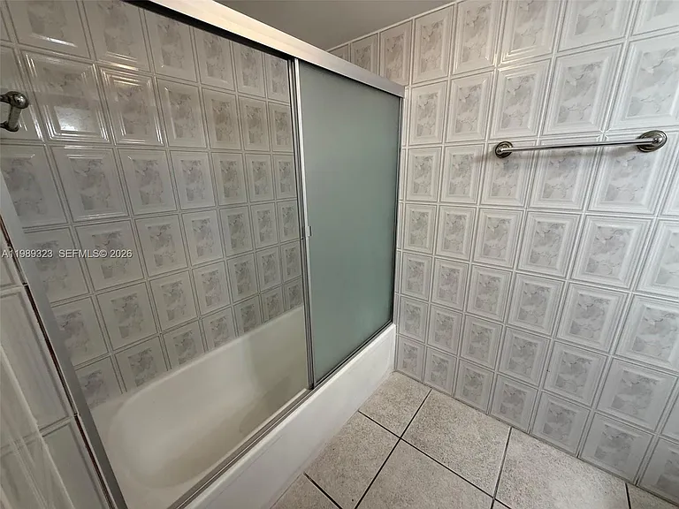 17011 N Bay Rd #1007 — Photo 20