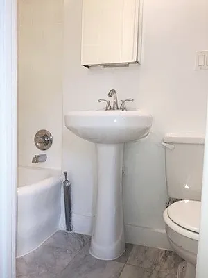 Rented by City Connections Realty | media 30