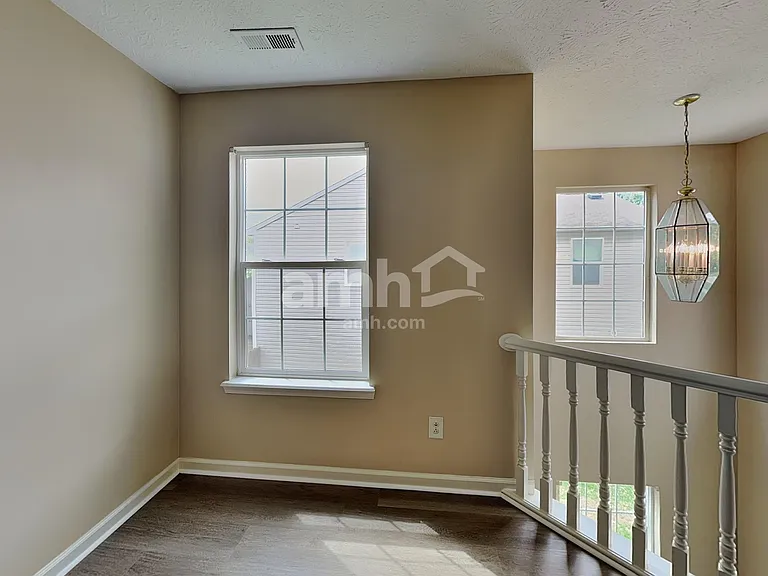 10477 Secretariat Dr — Photo 12
