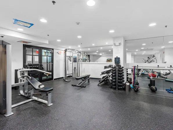 70 Adams Street image 35 of 47