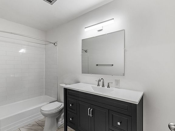 5th image of 8302 Fremont Ave S #1