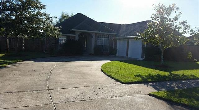 1st image of 105 Oak Fern Ct