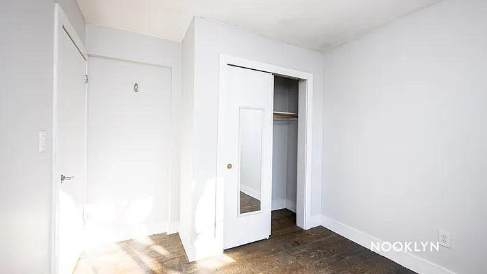 Rented by Nooklyn NYC LLC | media 18