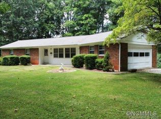 72 Edgewood Rd, Candler, NC 28715