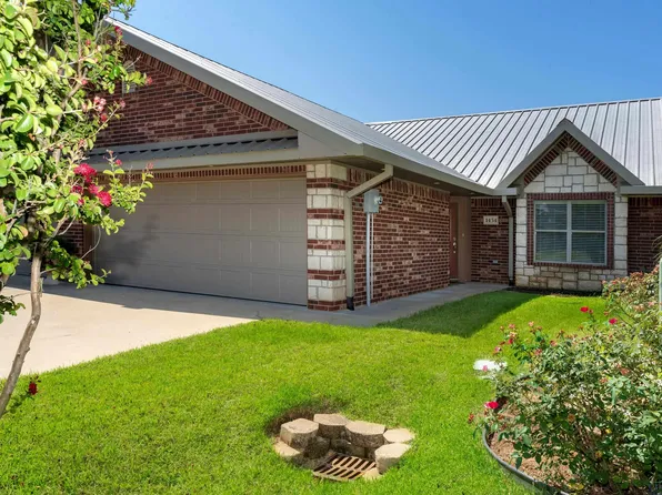 1434 Garner Ln, Longview, TX 75605