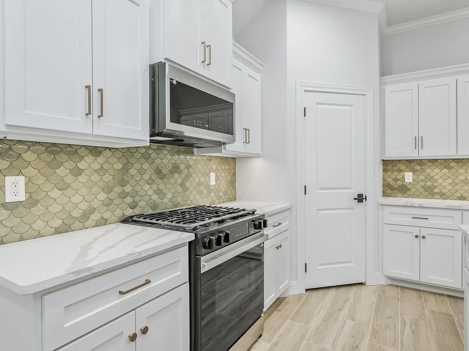 3 bed, 1725 sqft, $2,800 — Photo 4