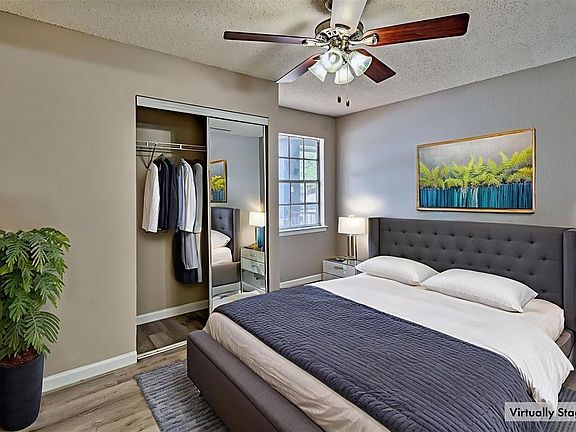 5th image of 3705 SW 27th St APT 926