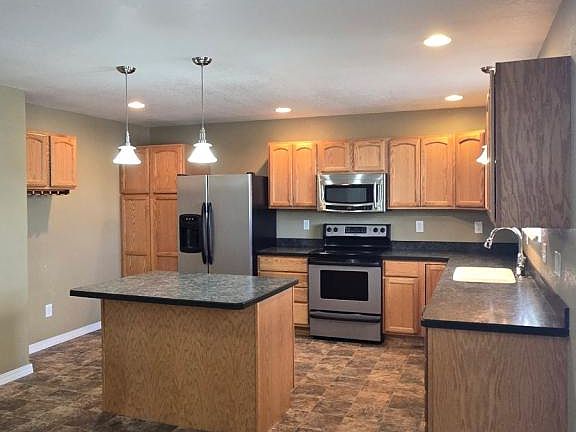2nd image of 2316 Lake Helena Dr