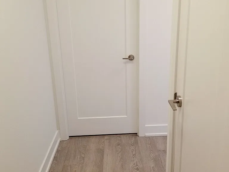 7 Mabelle Ave #2406 — Photo 10