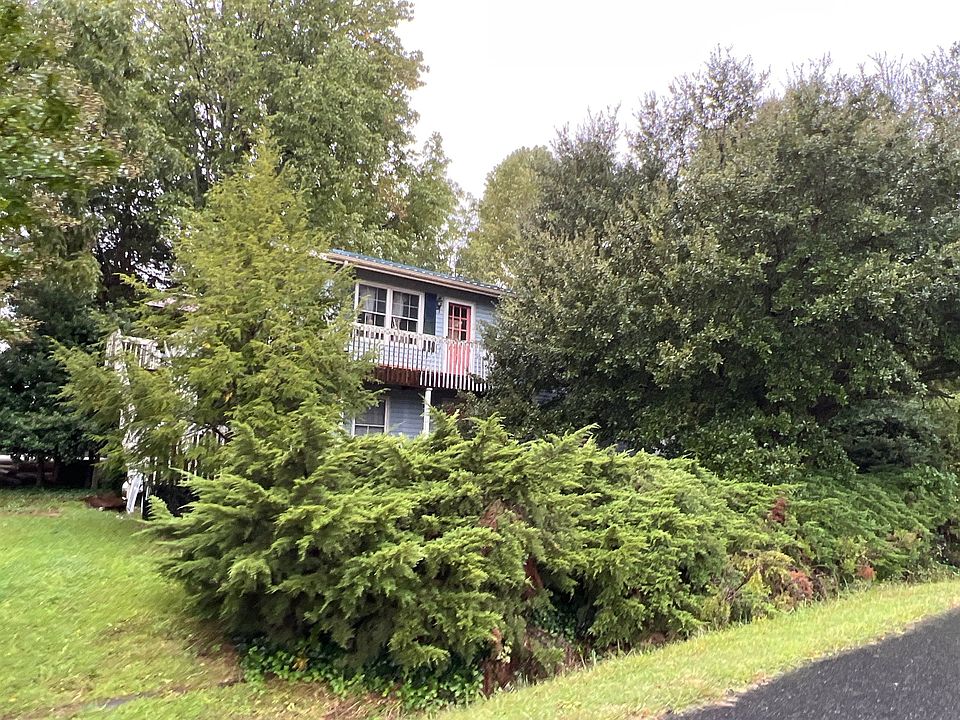 1st image of 7850 Lucky Creek Ln
