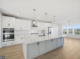 22361 Roanoke Rise Ter, Ashburn, VA 20148