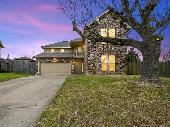 726 Bishop St, Cedar Hill, TX 75104