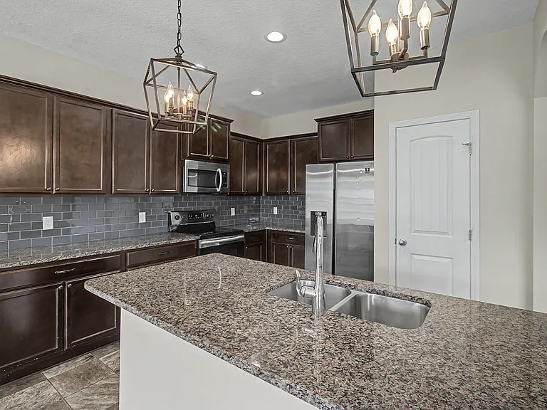 16 Cassels Ct — Photo 11