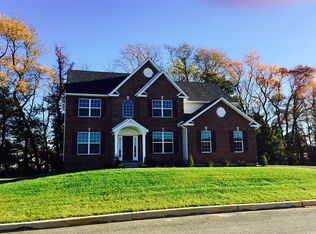 9664 Monarch Ln, Breinigsville, PA 18031