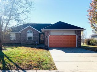 4410 W 2nd St, Battlefield, MO 65619