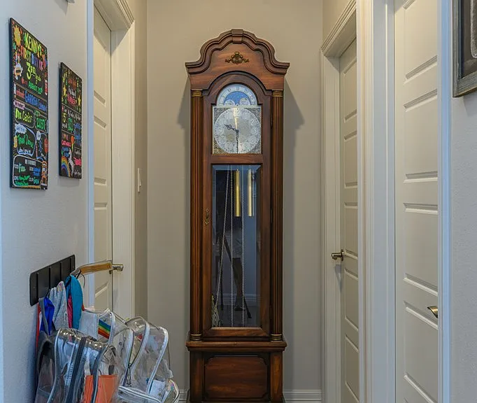 5 S Bay Hill Dr — Photo 4