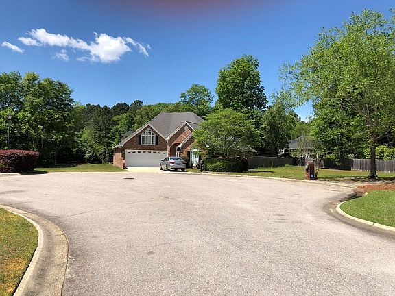 5th image of 810 E Glouchester Dr