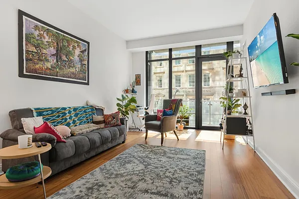 Rented by BARNES New York | media 13