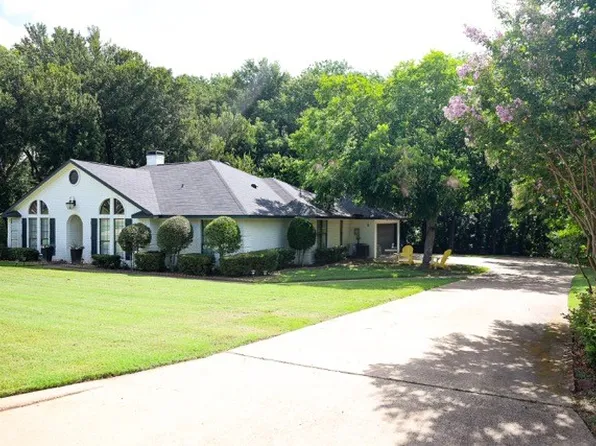 203 Covey Ln, McKinney, TX 75071