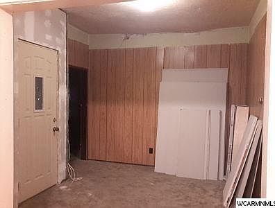 3rd image of 811 2nd St W
