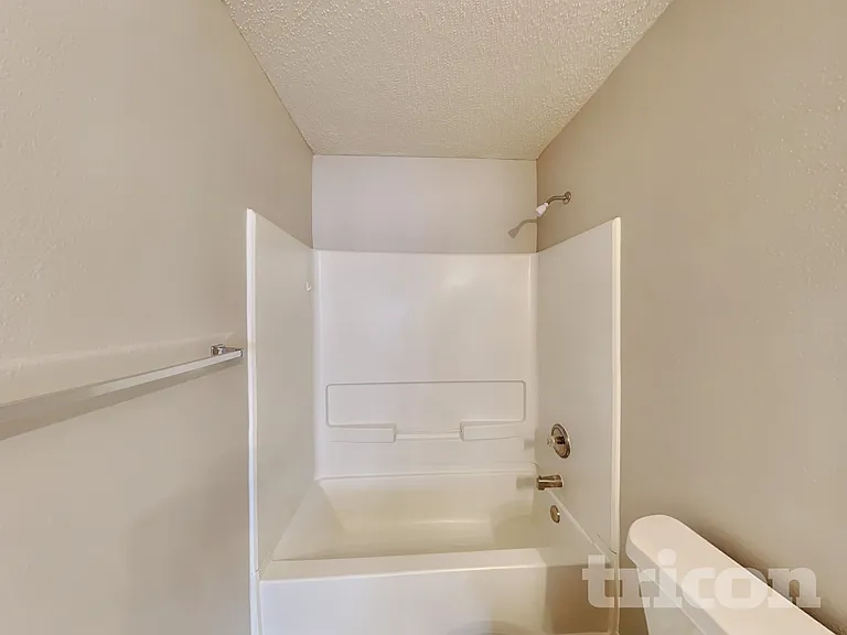 901 Skywatch Ln — Photo 11