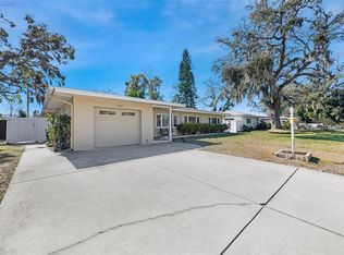 3067 Kapok Kove Dr, Clearwater, FL 33759