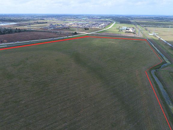 3rd image of 0 Fm 523 North Loop