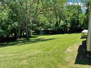 1724 B St, Waynesboro, VA 22980