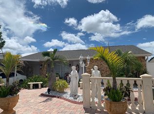 8906 Bay Bridge Ct, Tampa, FL 33634