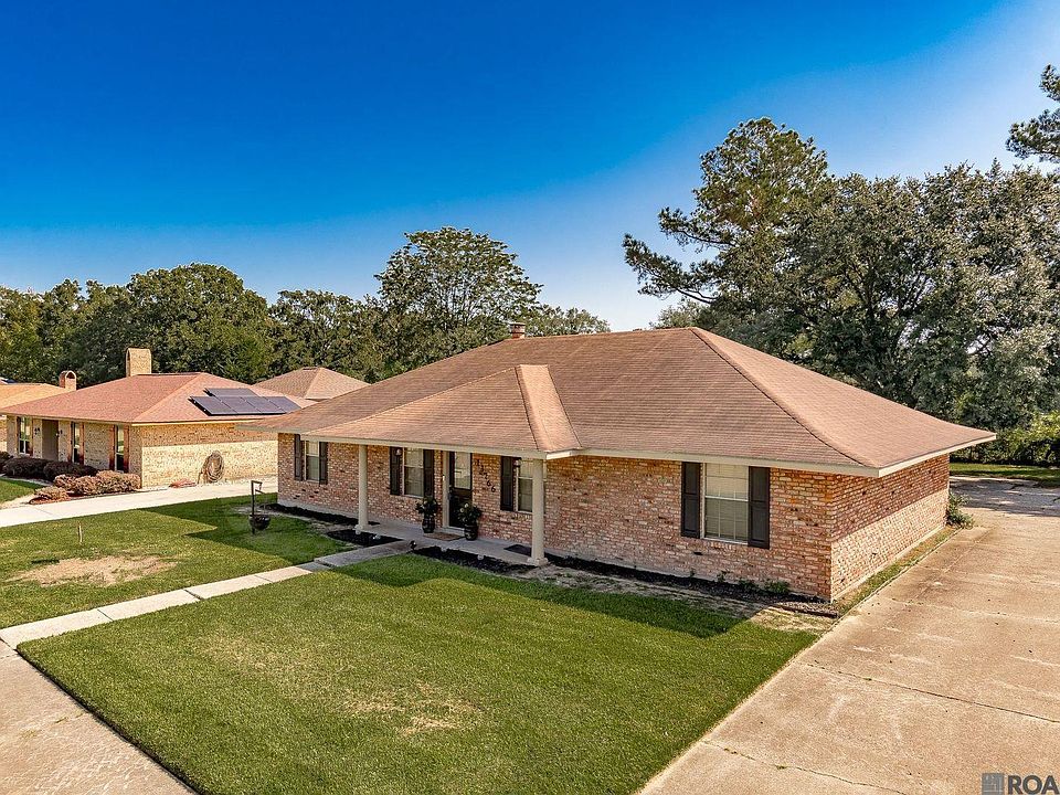 1st image of 13766 Alba Dr