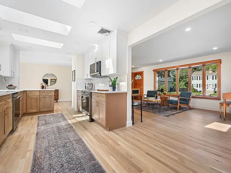 8 Millard St — Photo 23