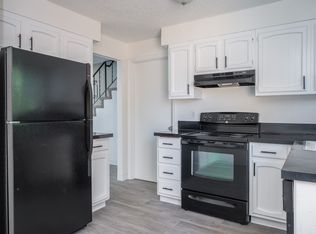 890 NW Division St APT 5, Gresham, OR 97030
