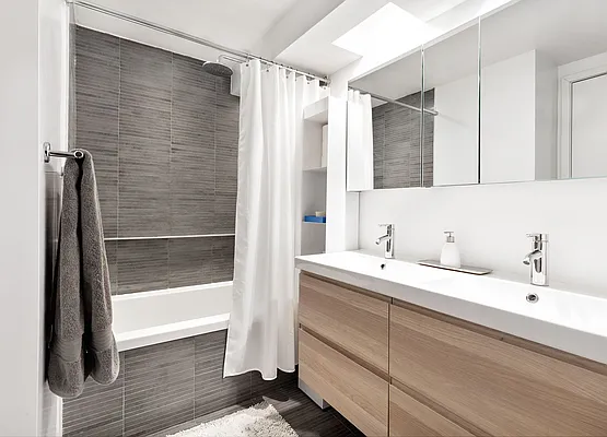 Sold by Compass | media 5