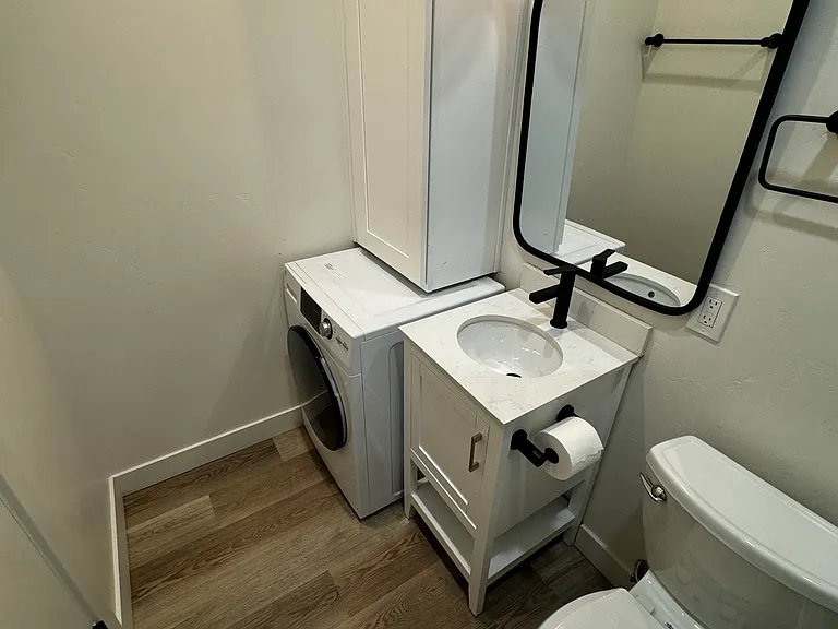 3833 Front St #9 — Photo 12