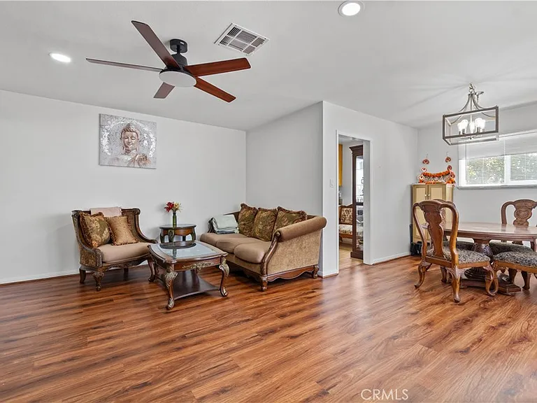 4503 Darien St — Photo 6