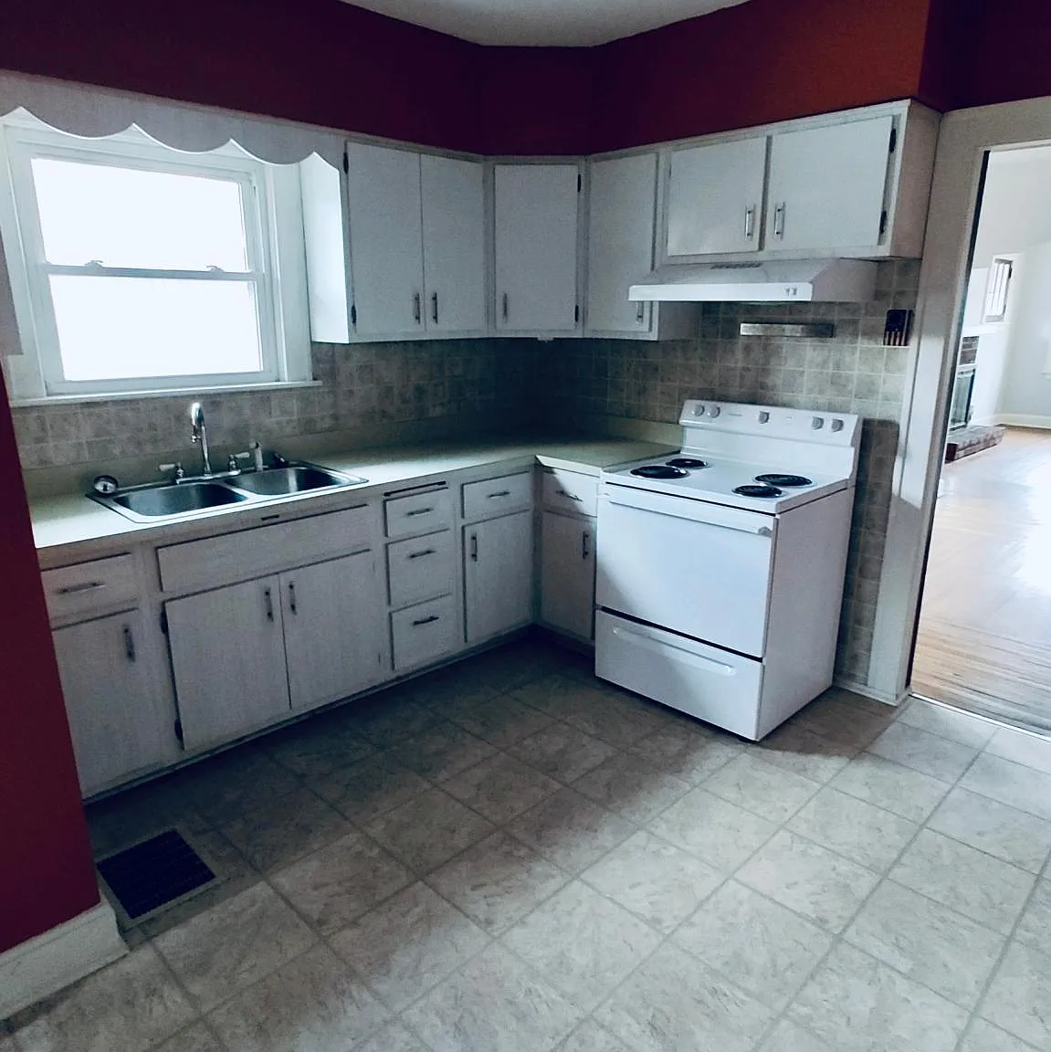 2 bed, 1.5 bath, 1148 sqft, $1,600 — Photo 4