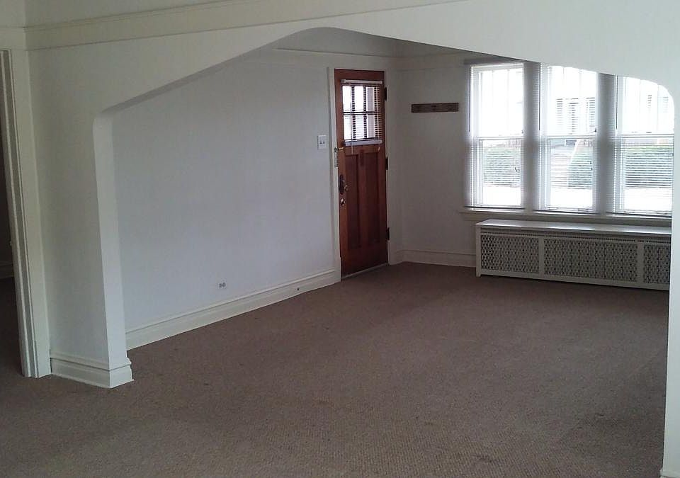 2nd image of 1127 Lathrop Ave APT 1