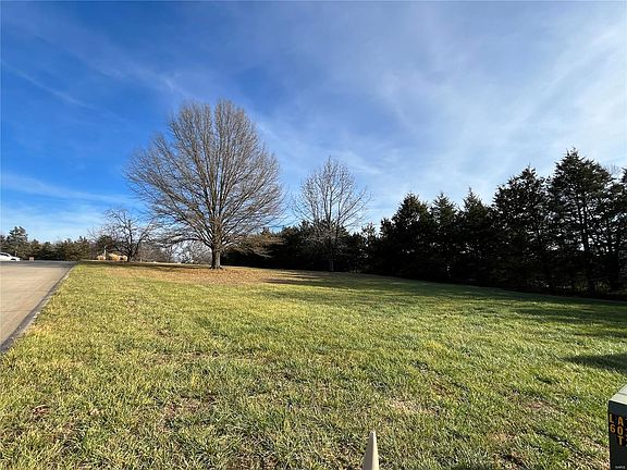 2nd image of 304 Heritage Valley Dr
