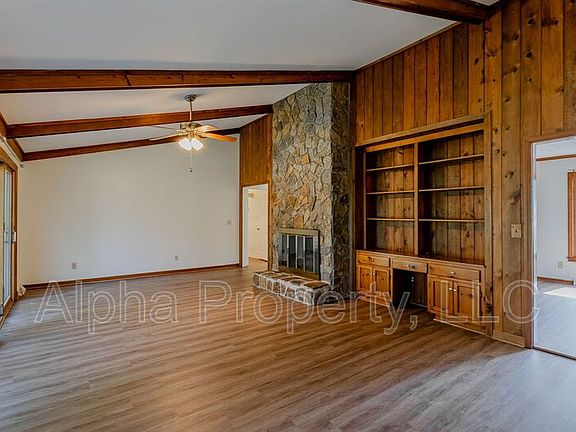 3rd image of 106 Steeplechase Ct