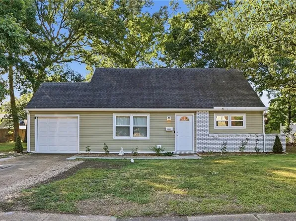 5569 Deepdale Dr, Norfolk, VA 23502