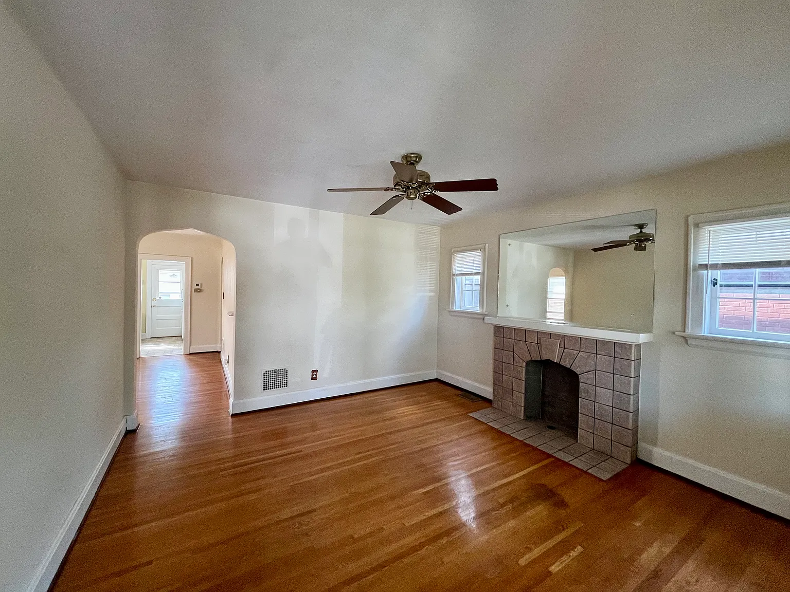 4209 Verne Ave — Photo 3
