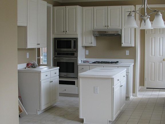 5th image of 4112 Guthrie Dr