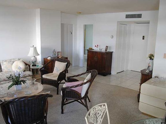 4th image of 5100 Dupont Blvd APT 4L
