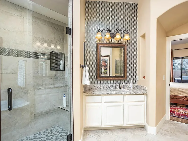 8331 E Cactus Wren Rd — Photo 13