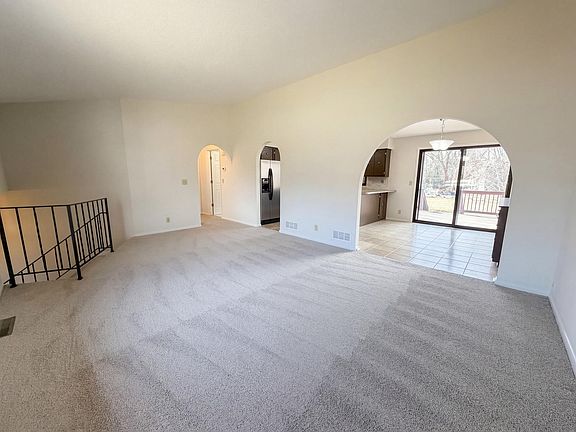 3rd image of 9720 Austin St NE