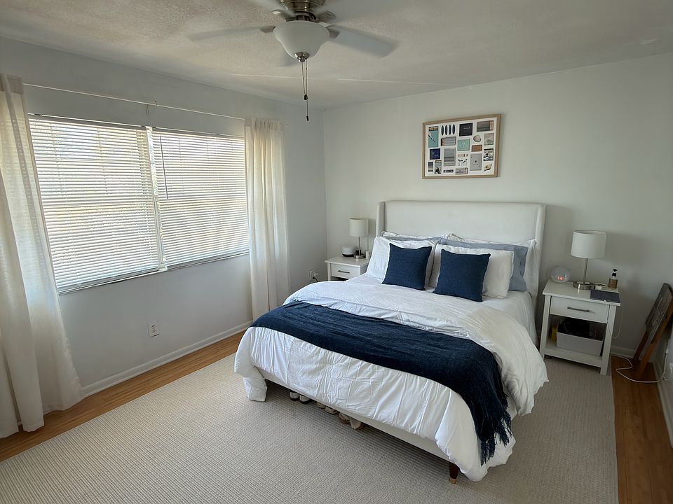 1st image of 1724 1st St #1724