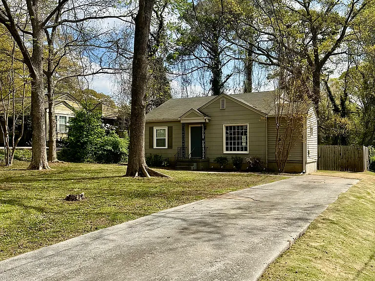 1790 Cecilia Dr SE — Photo 2