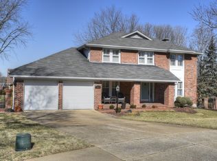 7819 Robin Meadow Ct, Saint Louis, MO 63119