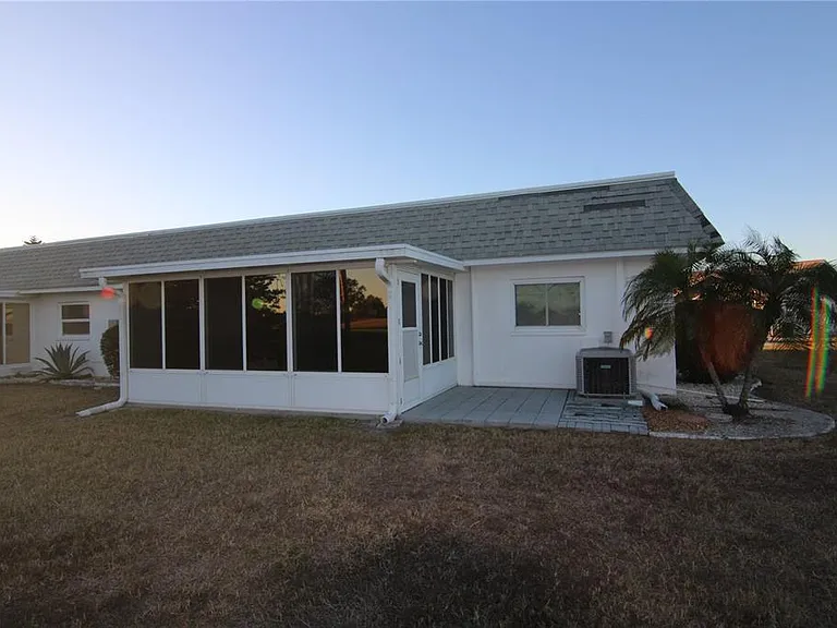 1207 Lakehouse Ct #1207 — Photo 22