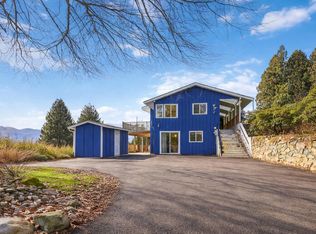 10005 Kenswood Dr, Chilliwack, BC V2P7N5